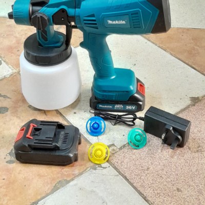 Makita Cordless spray gun 88V 2 battery and charger 